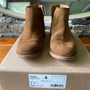 Beek Falcon in Chestnut, size 8